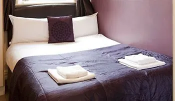 1 Apartamento *