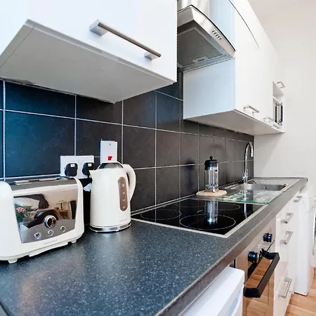 1 Apartamento *